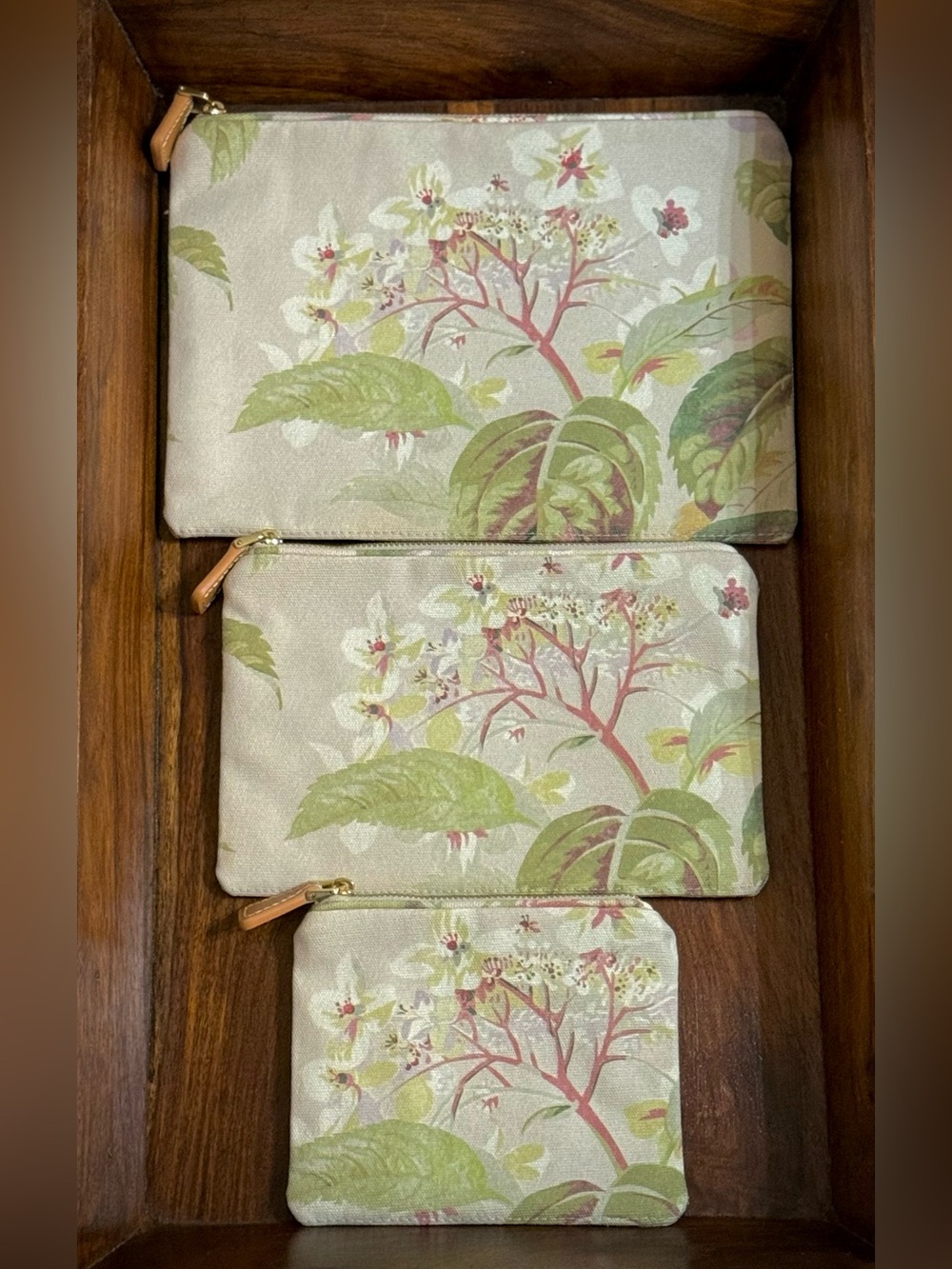 AERIN x Colefax and Fowler
"Eloise" Floral Print Cosmetic
Pouch - Set of 3